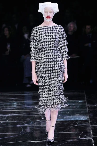 Look 9
